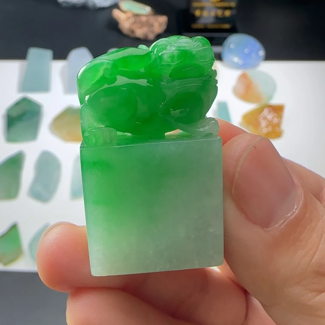 定制翡翠未镶嵌材料