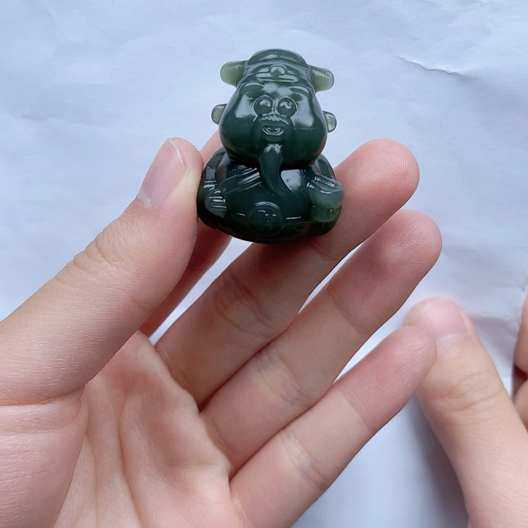 和田玉摆件。k k未镶嵌