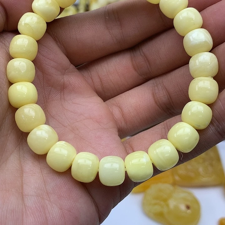 蜜蜡未镶嵌珠宝奇石