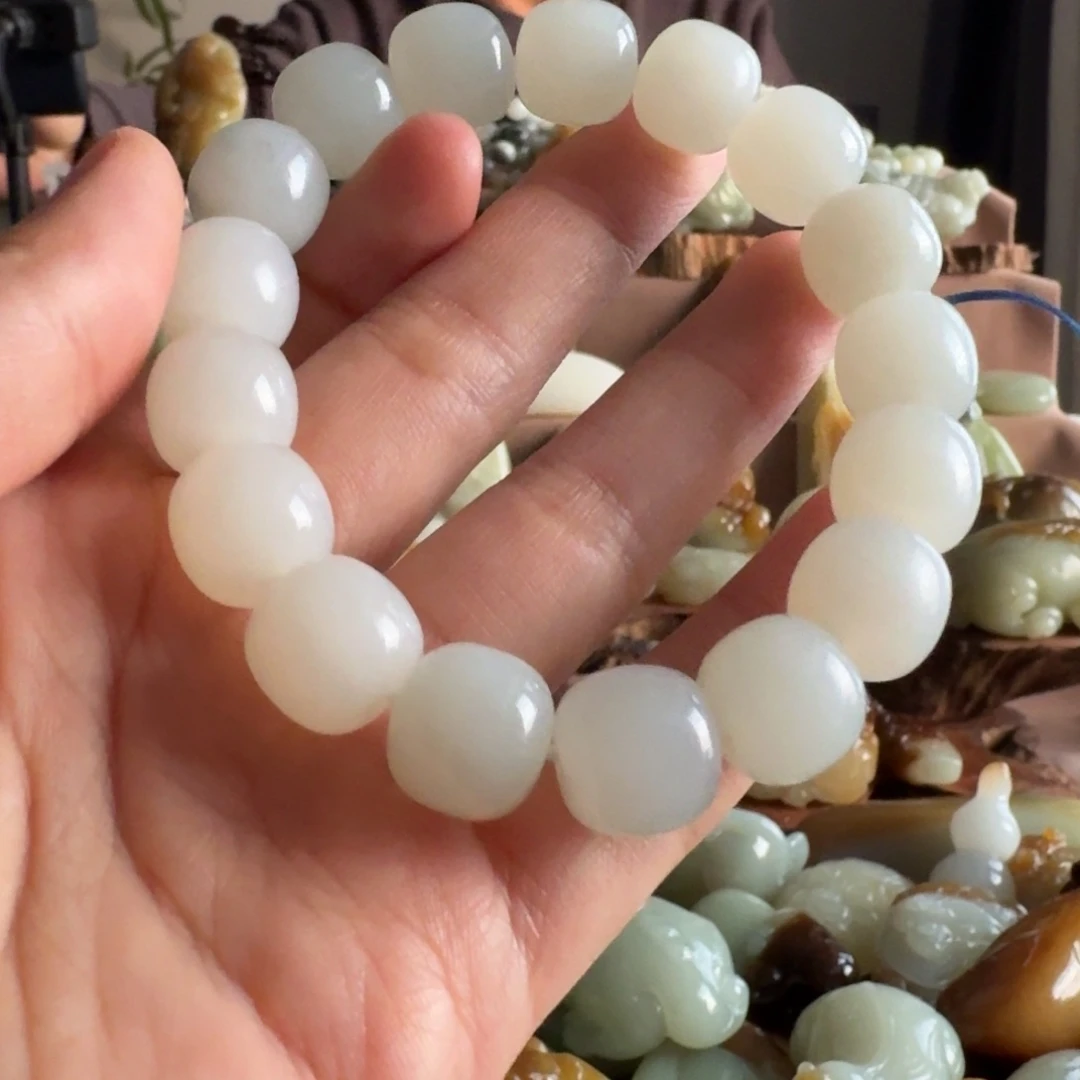 和田玉（糖玉）未镶嵌挂件