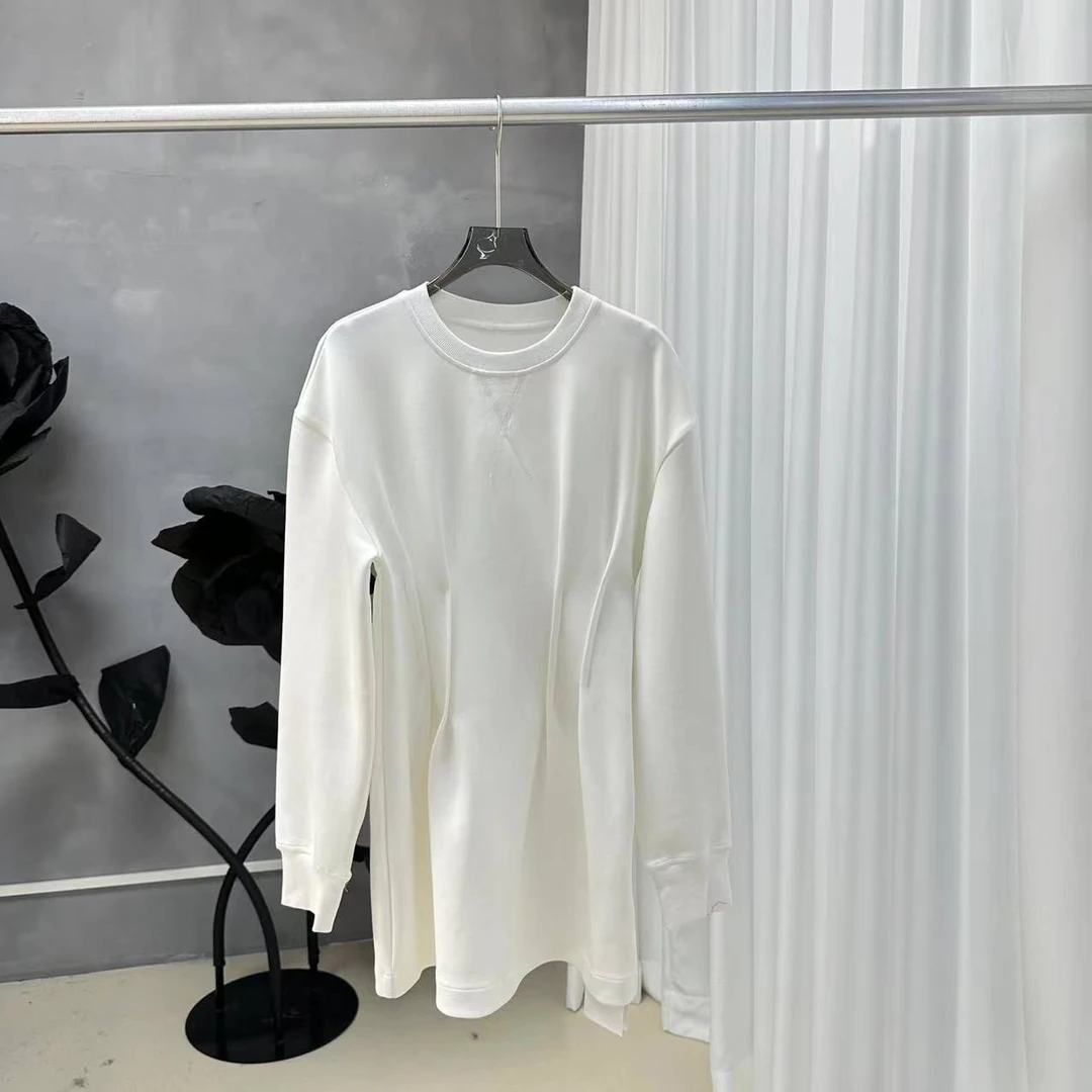 D STUDIO 白色收腰沙漏型长袖卫衣 D1871