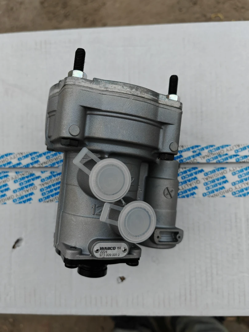 天龙解放半挂车挂车阀带节流阀继动阀