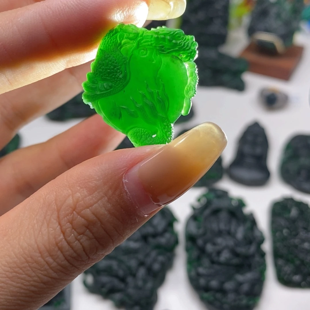 定制翡翠未镶嵌先**修T盘龙平安扣