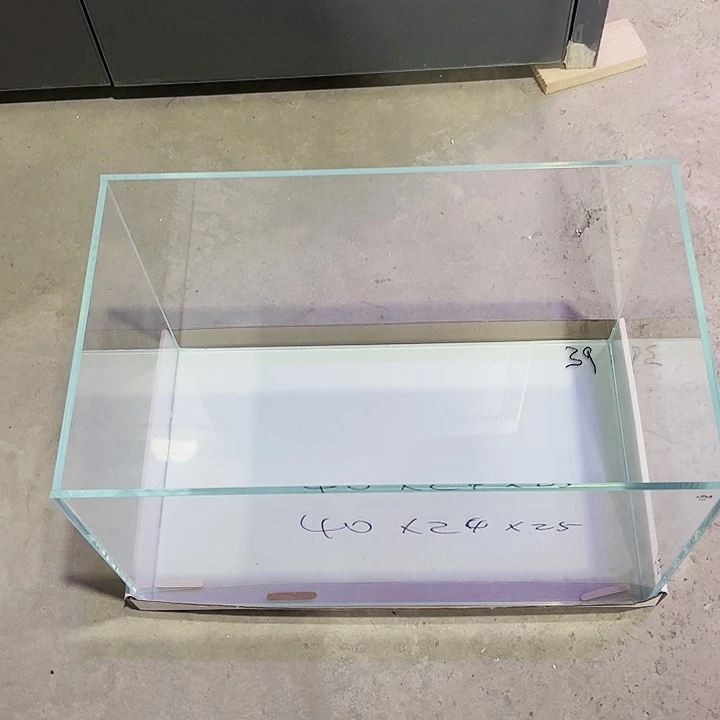 圈***儿玻璃40.24.25送垫子