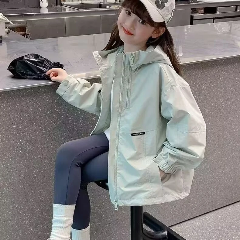 女童外套连帽冲锋衣春秋款2025新款儿童春装衣服洋气童装女孩上衣