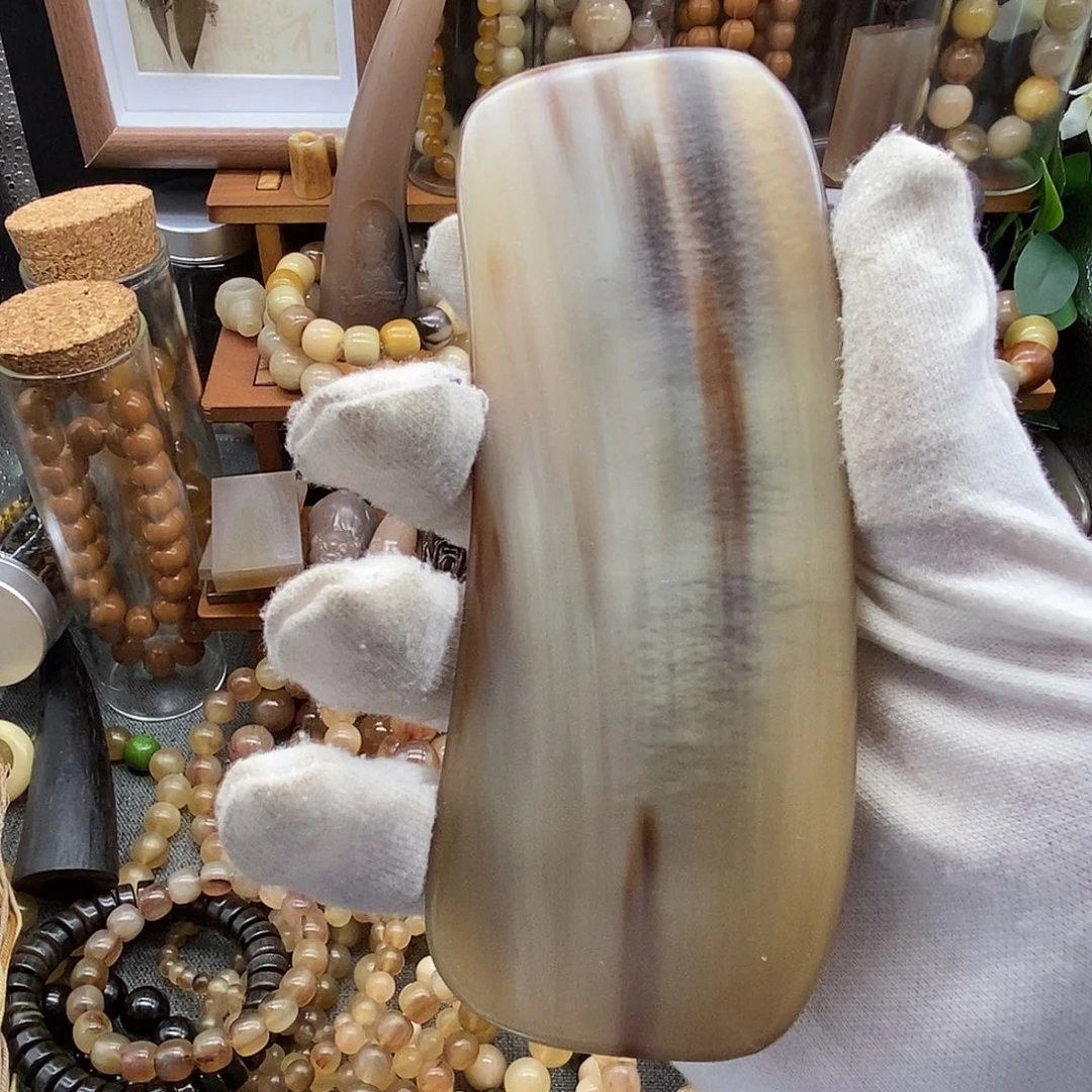 布艺非金属坦桑尼亚白水牛角刮痧板