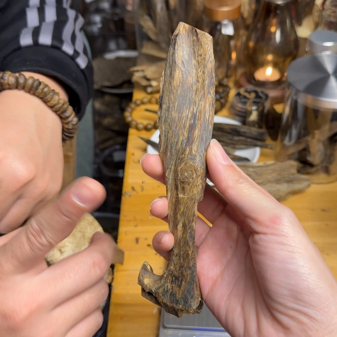 沉香沉香碎屑红棋品种块料23克