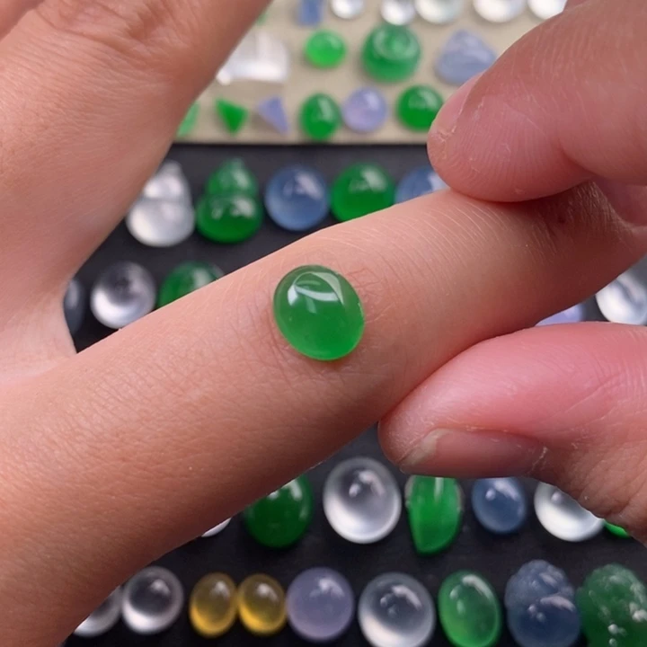 定制翡翠未镶嵌翡翠8,3/6.9/3.0