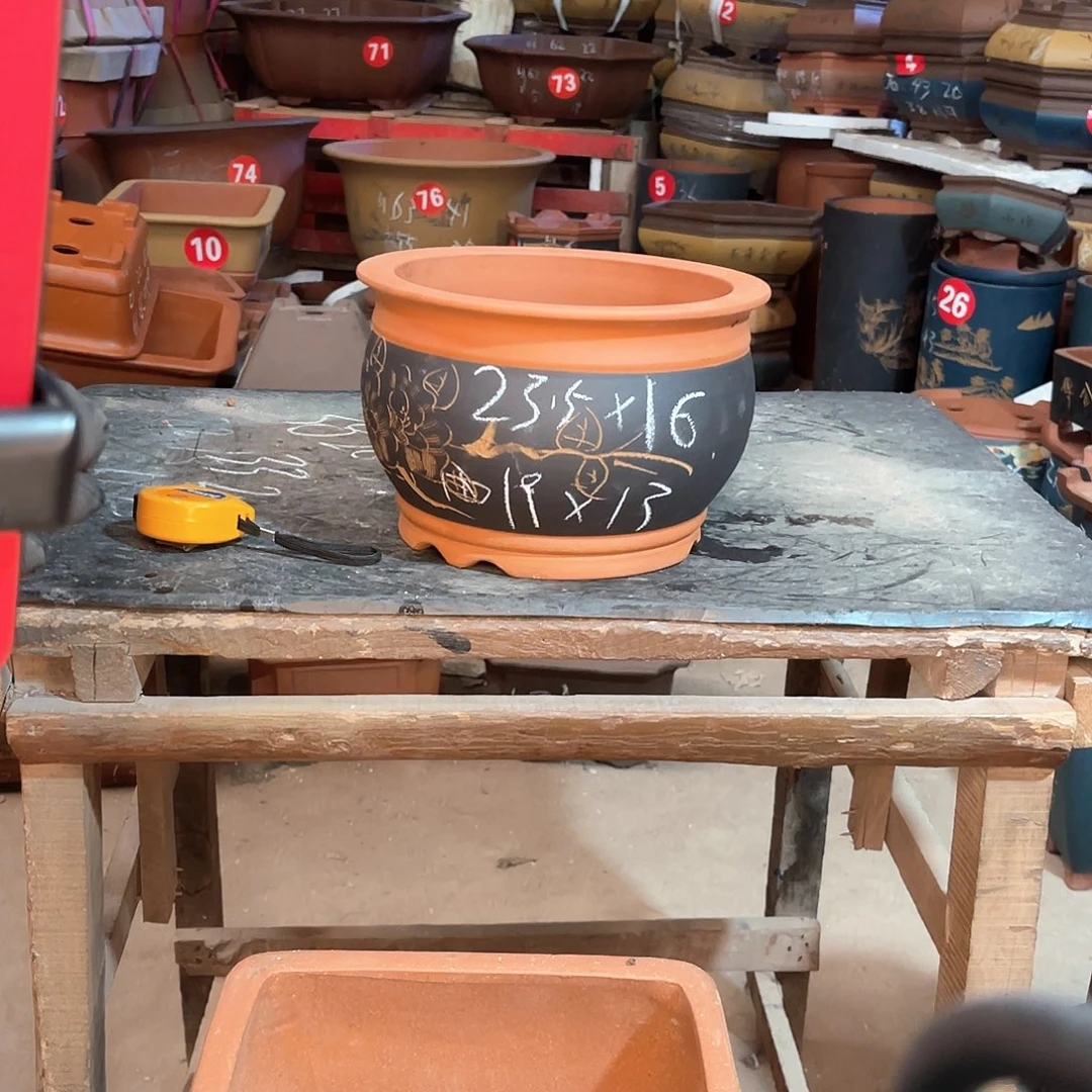 紫砂花盆金鱼缸盆一个