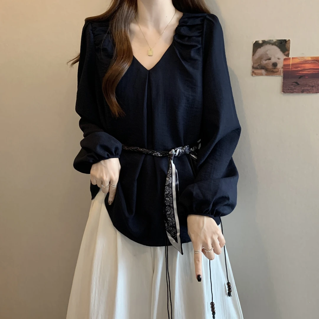 大码女装遮肚子腰带V领正肩衬衫女春秋胖妹妹宽松显瘦泡泡袖上衣