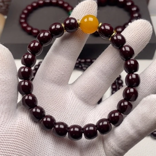 玩****猴头的故事是一个