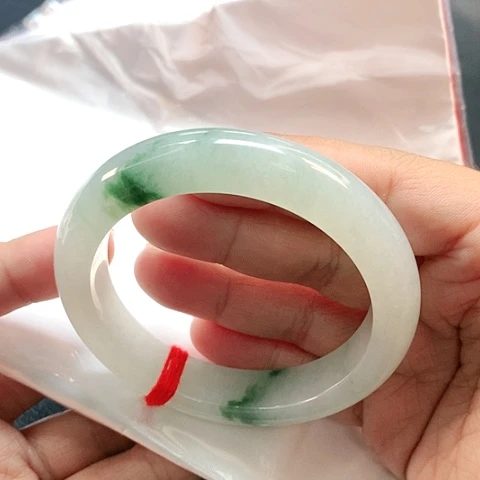 未镶嵌手镯翡翠l****天2792