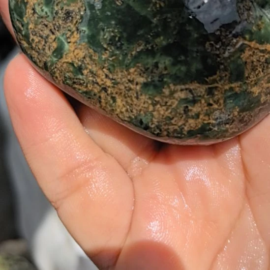 石材云**清藏玉药王石原石手把件一个