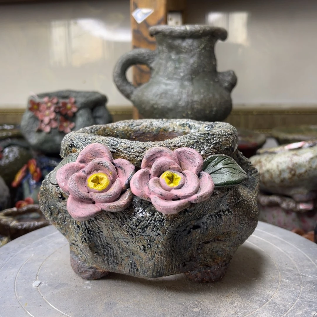 红陶粗砂陶瓷花盆