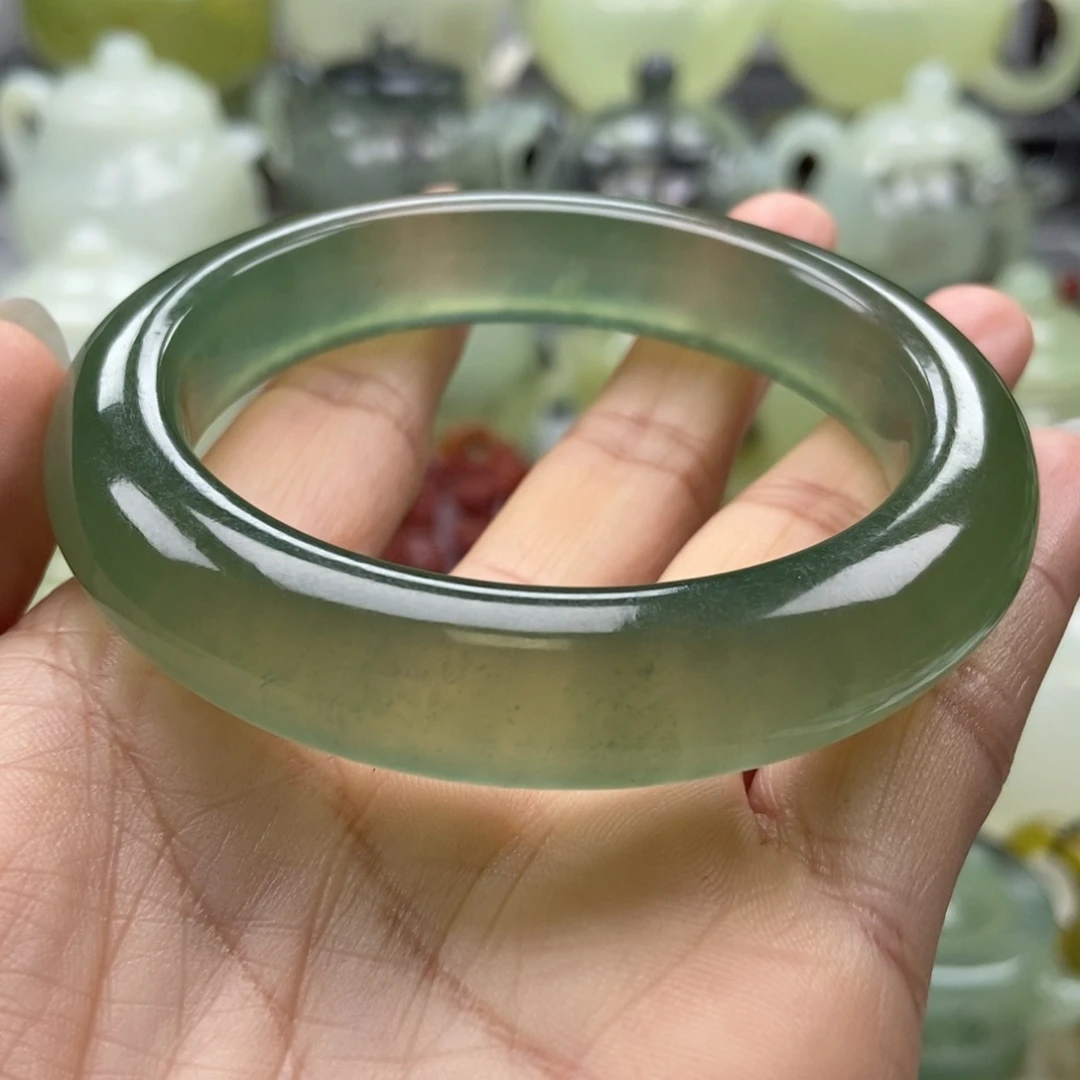 蛇纹石玉未镶嵌手镯57