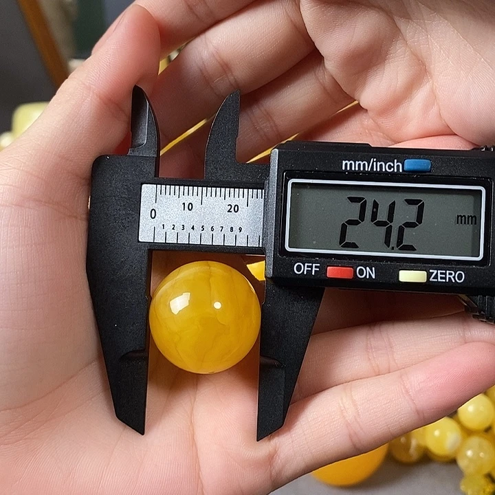 琥珀未镶嵌裸石圆珠