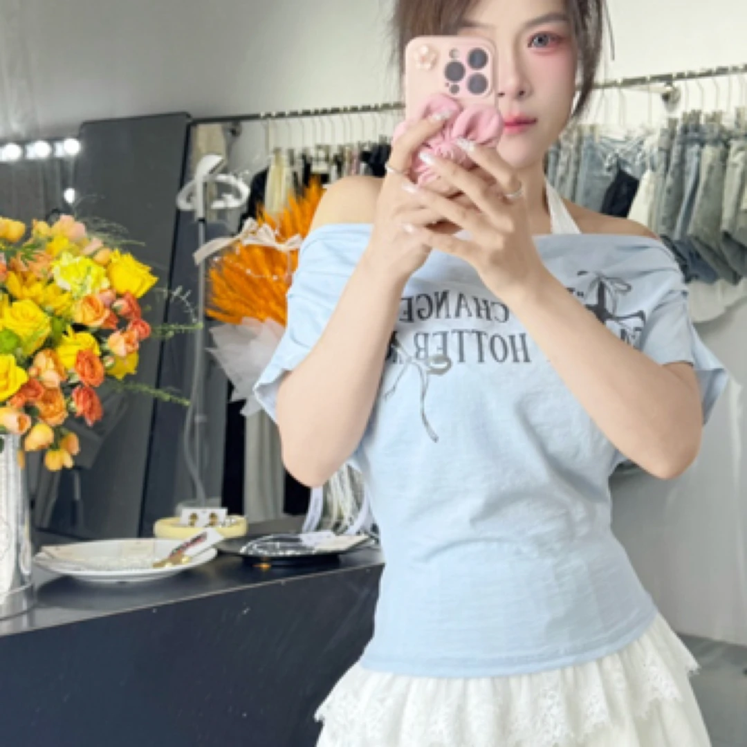 蕾丝挂脖两件套上衣