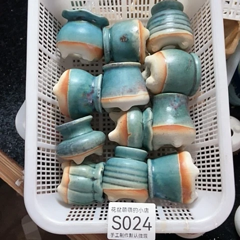 紫砂花盆024微瑕品口径3厘米左右的