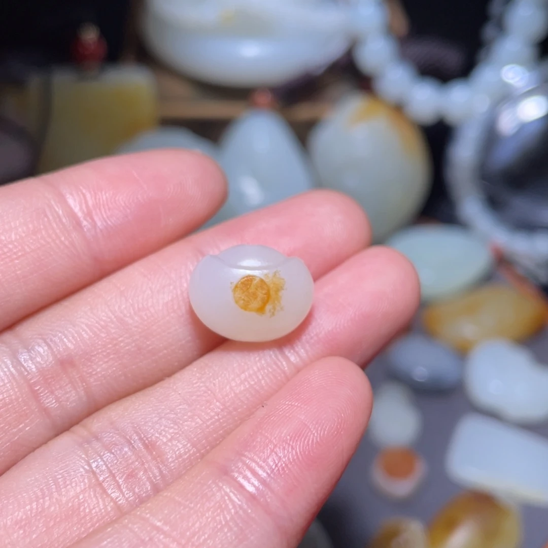 和田玉未镶嵌吊坠(不含链)