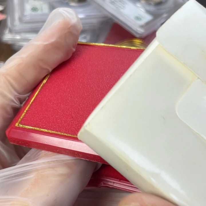 其他普通金属毛伟人纪念章