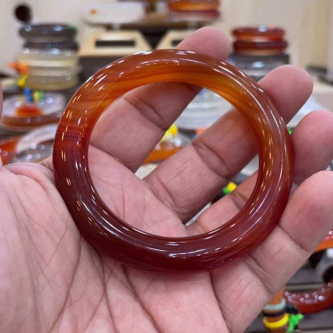 玛瑙/玉髓手镯未镶嵌