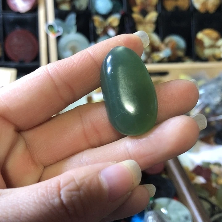 岫玉未镶嵌岫玉挂件