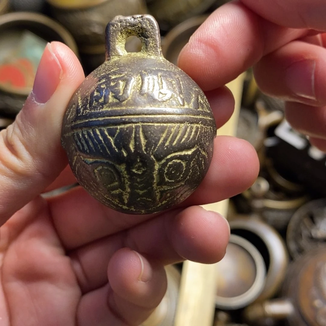 精美铜器做工精良