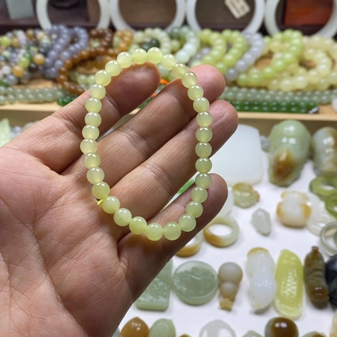 和田玉（糖玉）未镶嵌颈饰