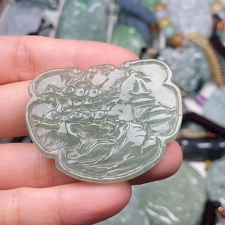 翡翠未镶嵌颈饰翡翠