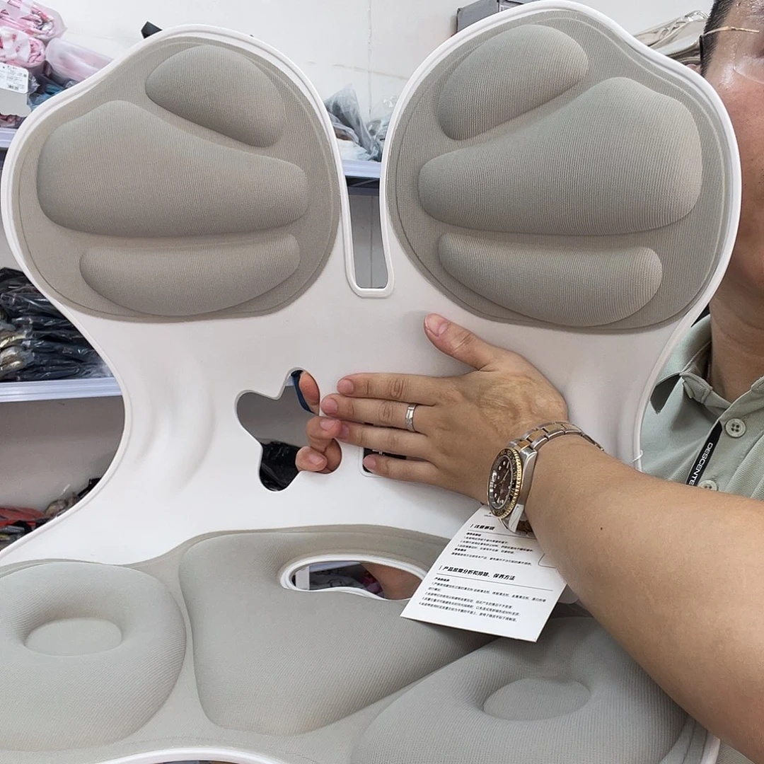 PU化妆包等各种产品的