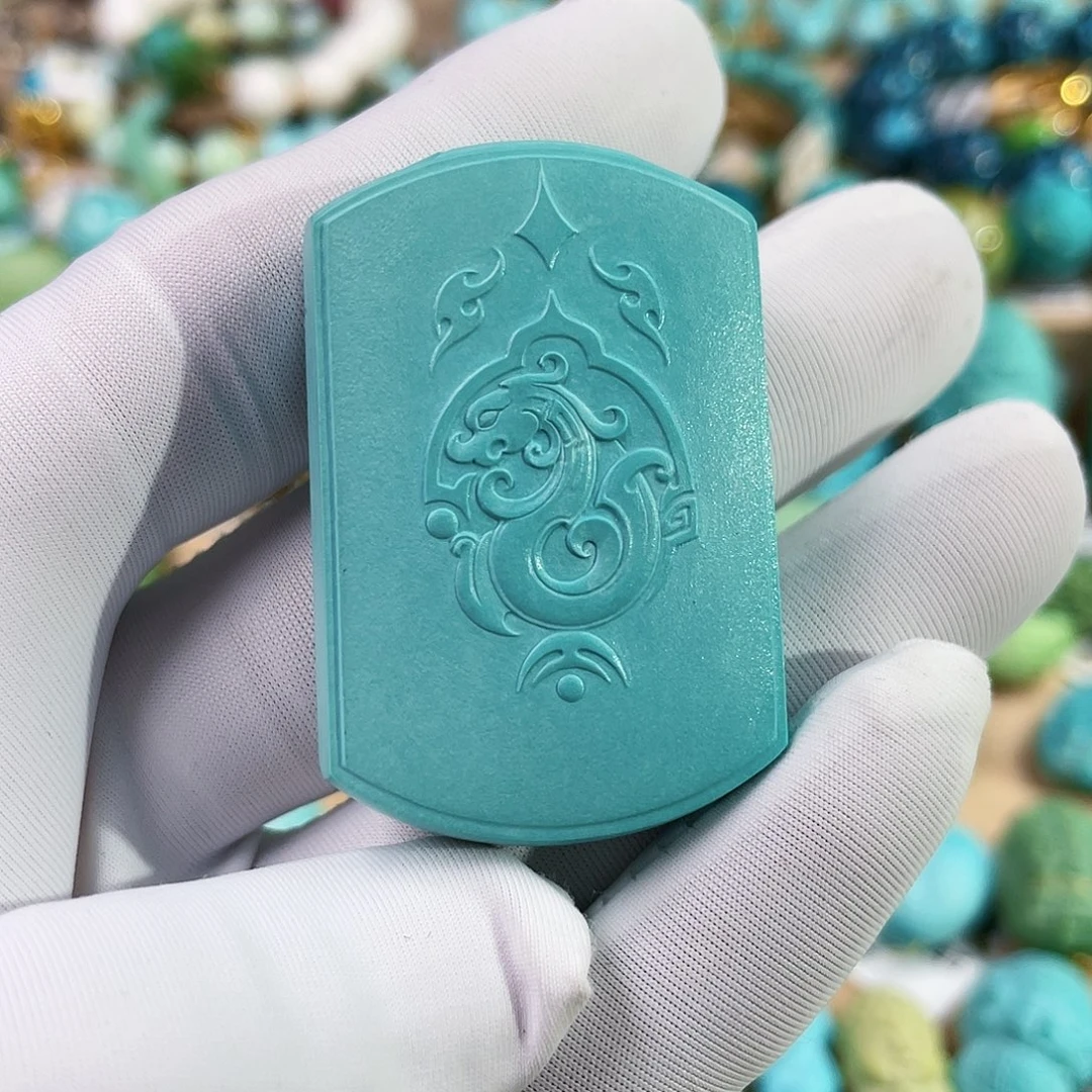 绿松石未镶嵌珠宝奇石