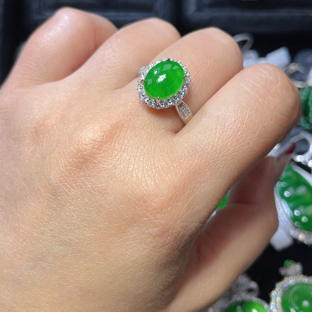 翡翠颈饰银S925镶嵌翡翠