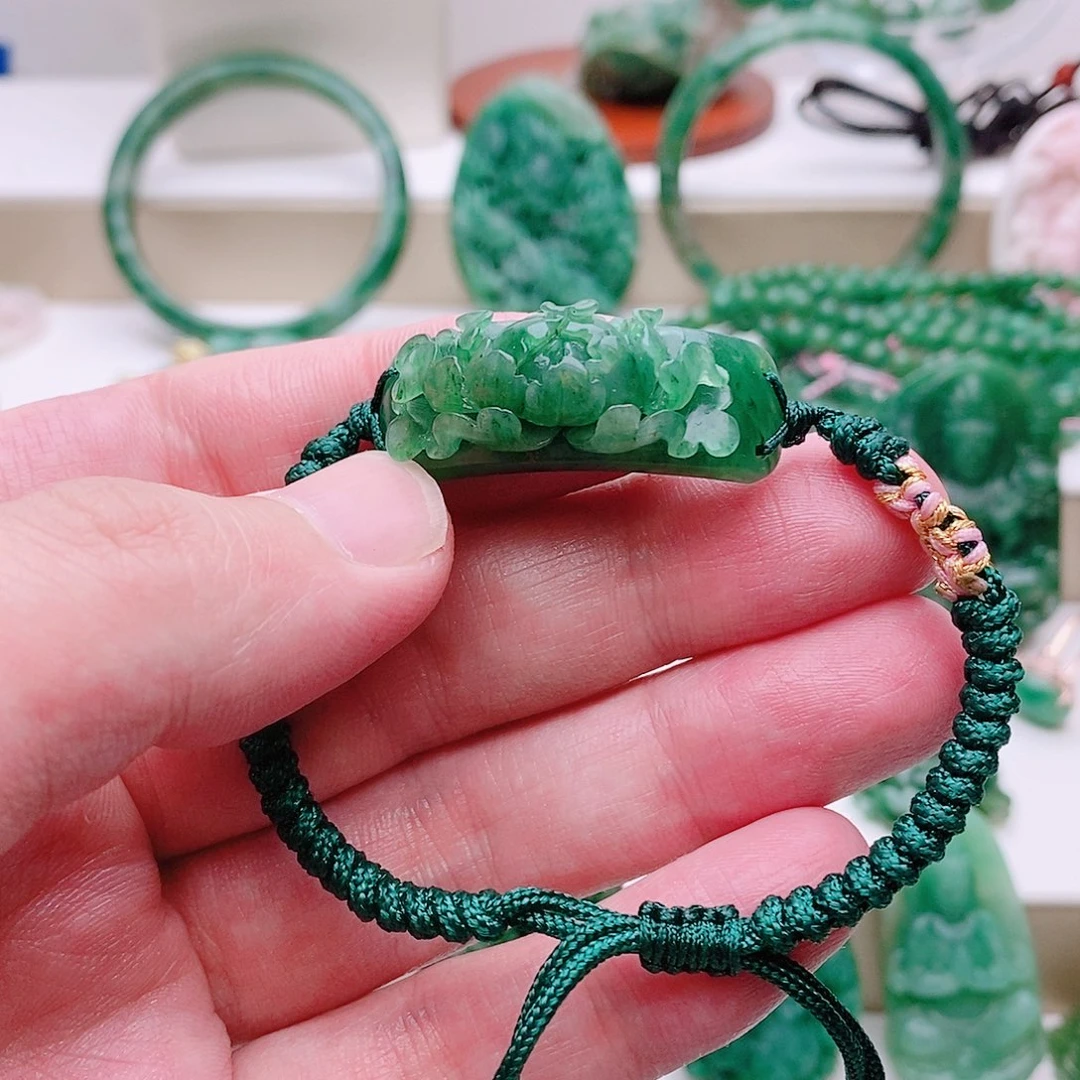 ゜***এ未镶嵌独山玉吊坠