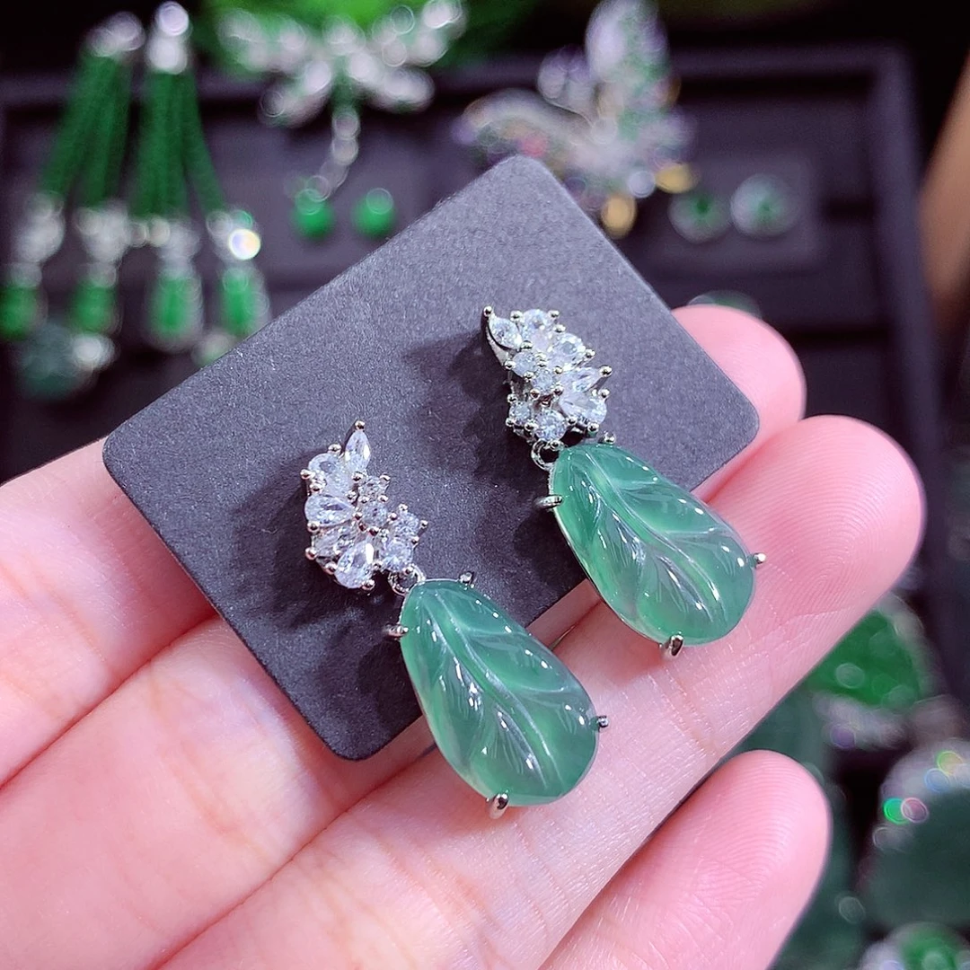 颈饰未镶嵌翡翠天然