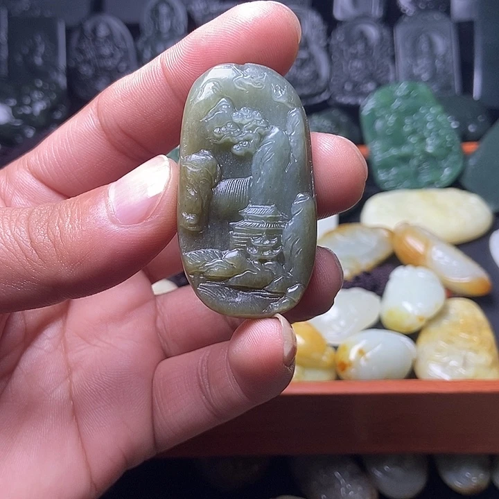 颈饰未镶嵌和田玉