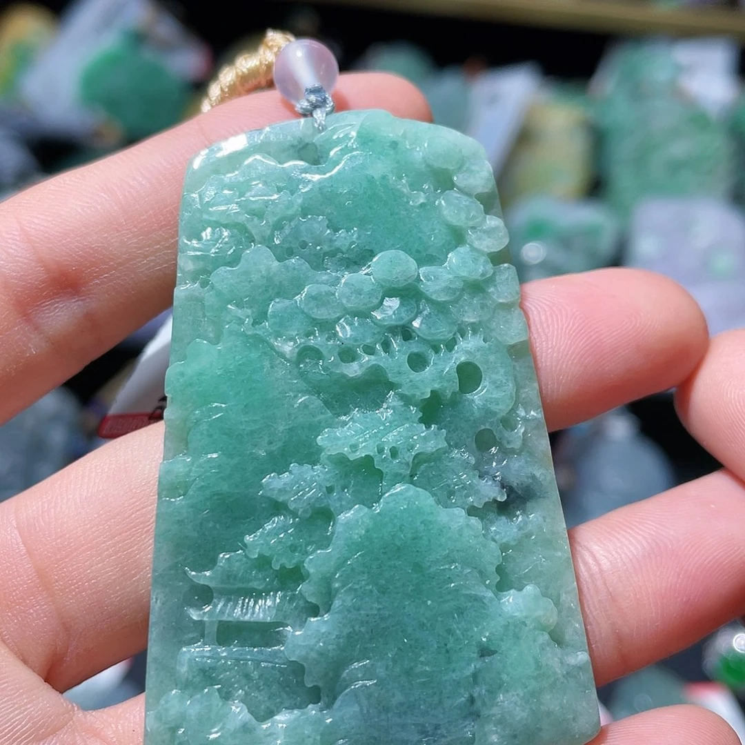 颈饰未镶嵌翡翠一个