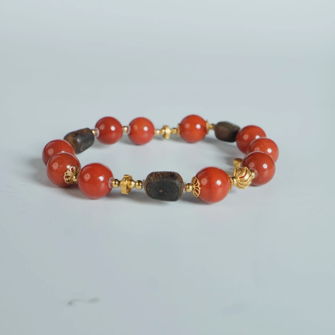 DY-M4702 南红沉香手链 17.43g