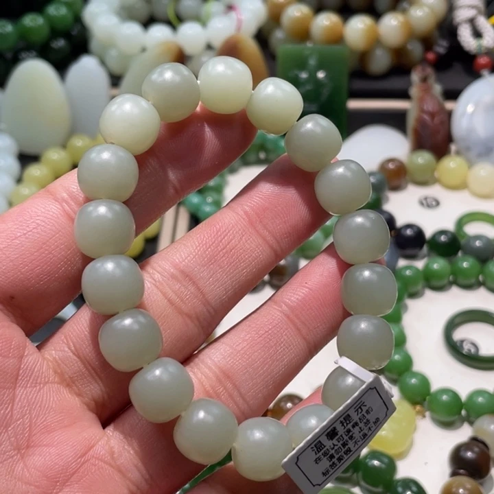 好***力和田玉未镶嵌手链