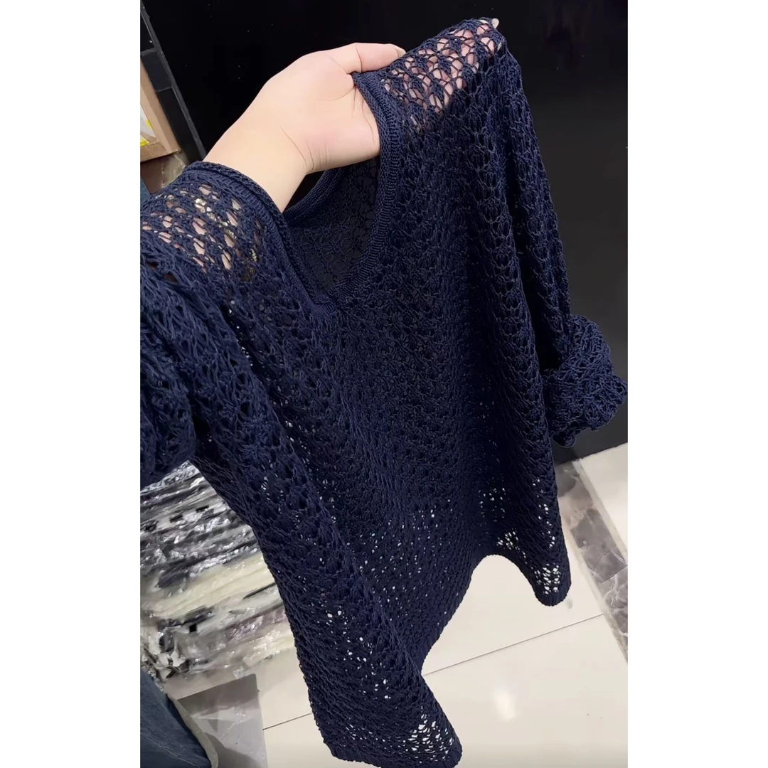【现货】今年流行穿搭2025早秋新款温柔风镂空毛针织衫通勤长袖上衣