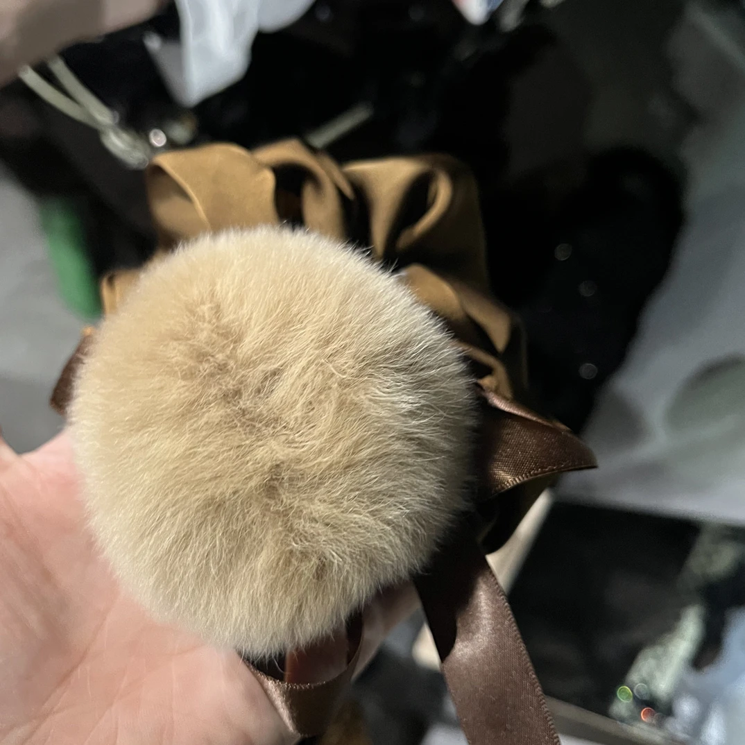 N788咖色毛球肠圈