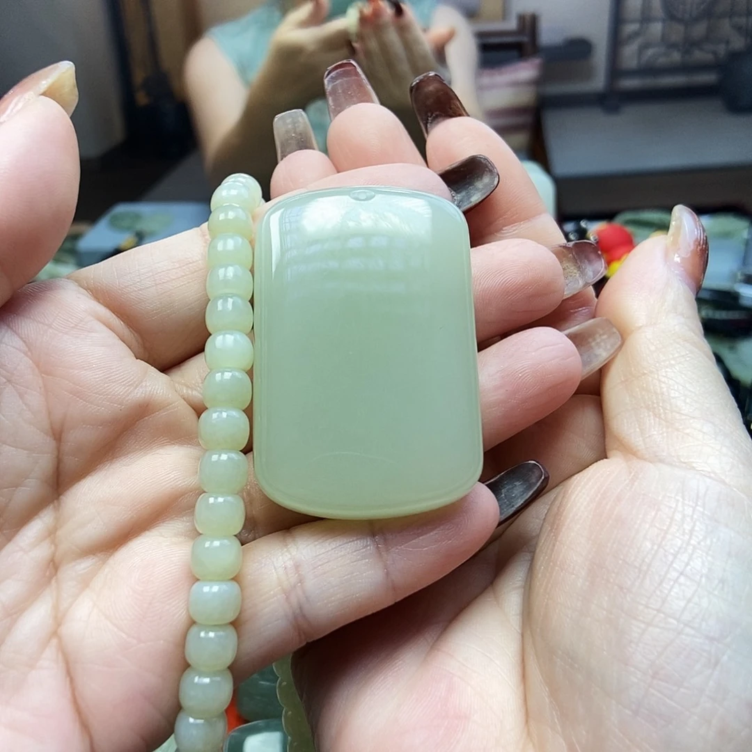 颈饰未镶嵌和田玉天****爷