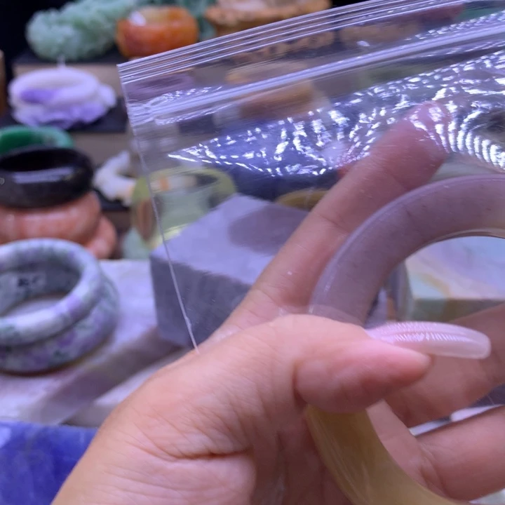 石英质玉1368986434未镶嵌稀*?