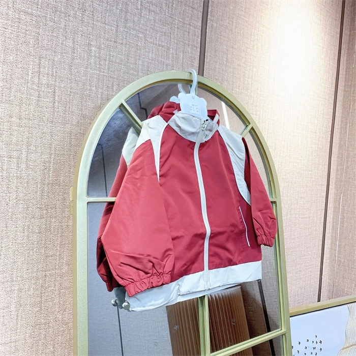 AD210    宝宝拼接薄外套  春款