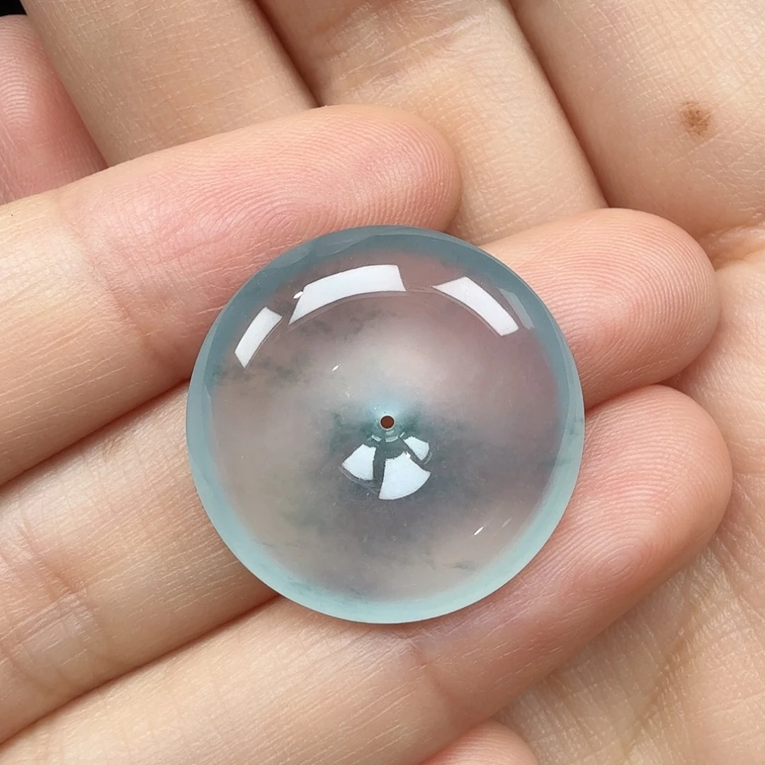 翡翠未镶嵌颈饰平安扣