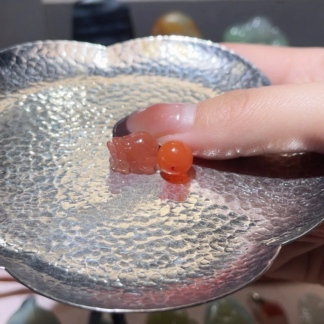 南红玛瑙未镶嵌颈饰