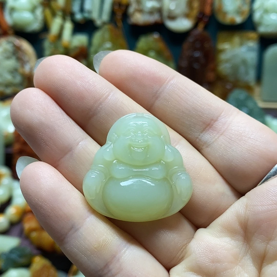 岫玉未镶嵌吊坠(赠链)