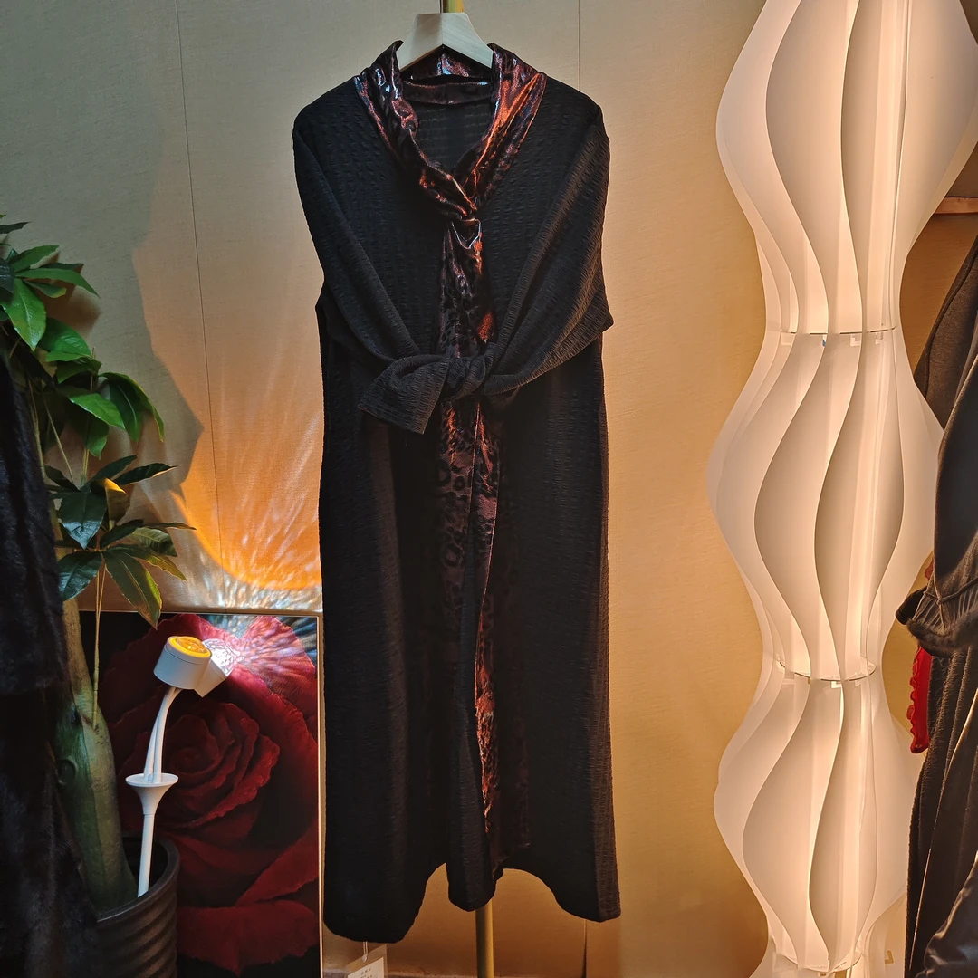 秋季8899新款时尚轻奢裙子丝巾款连衣裙