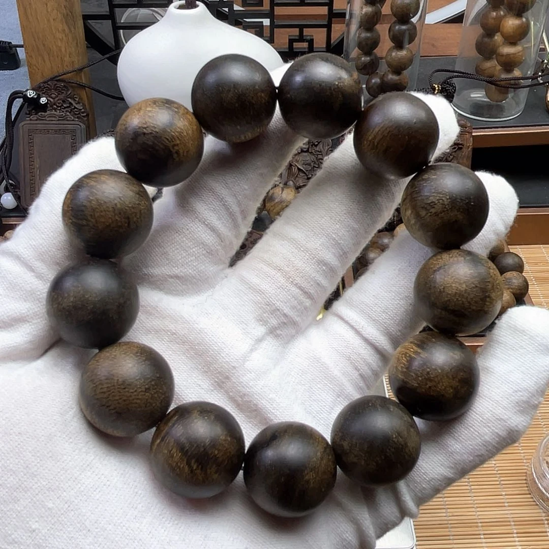 沉香手串如*达拉干沉香