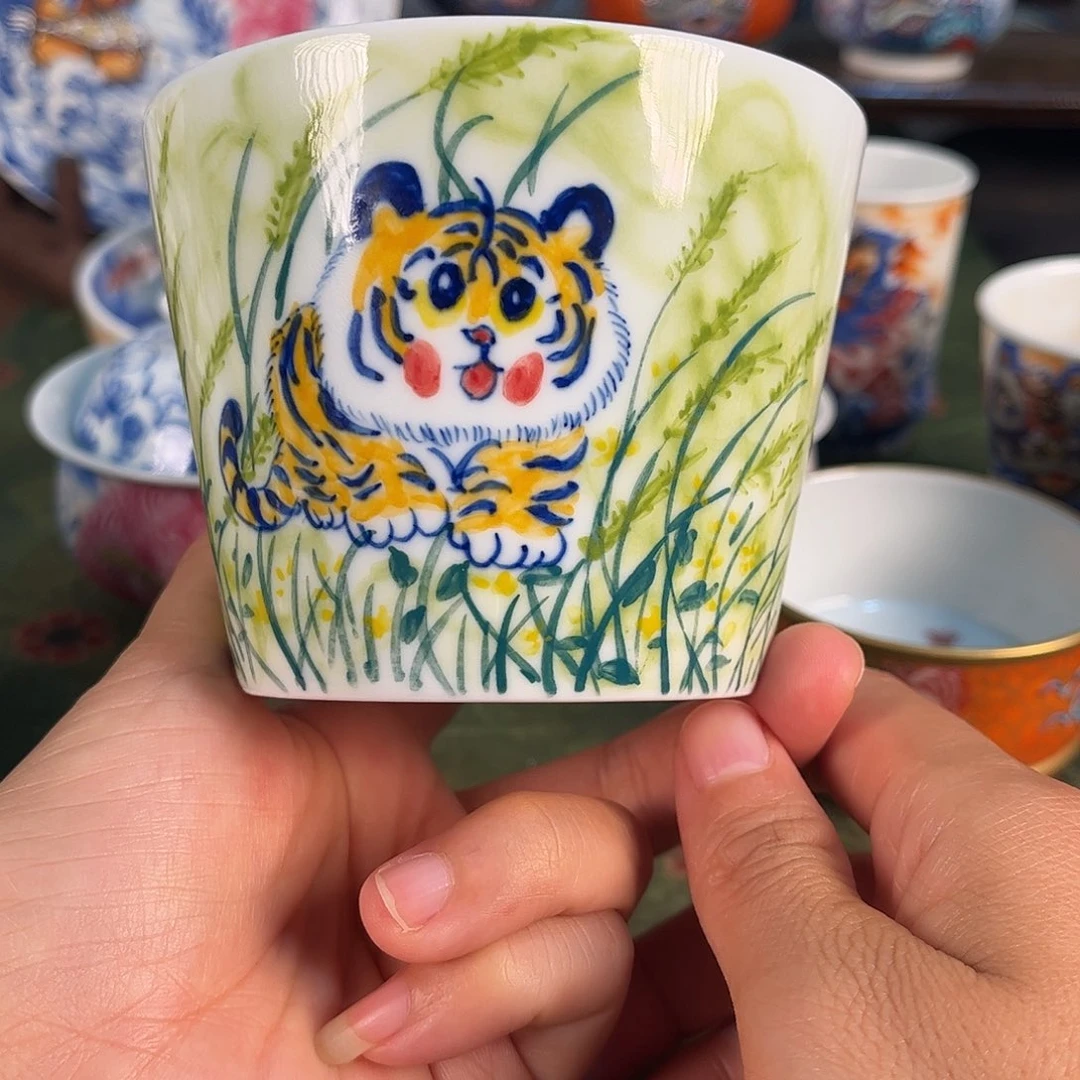 手绘青花釉下五彩冰桶可乐杯