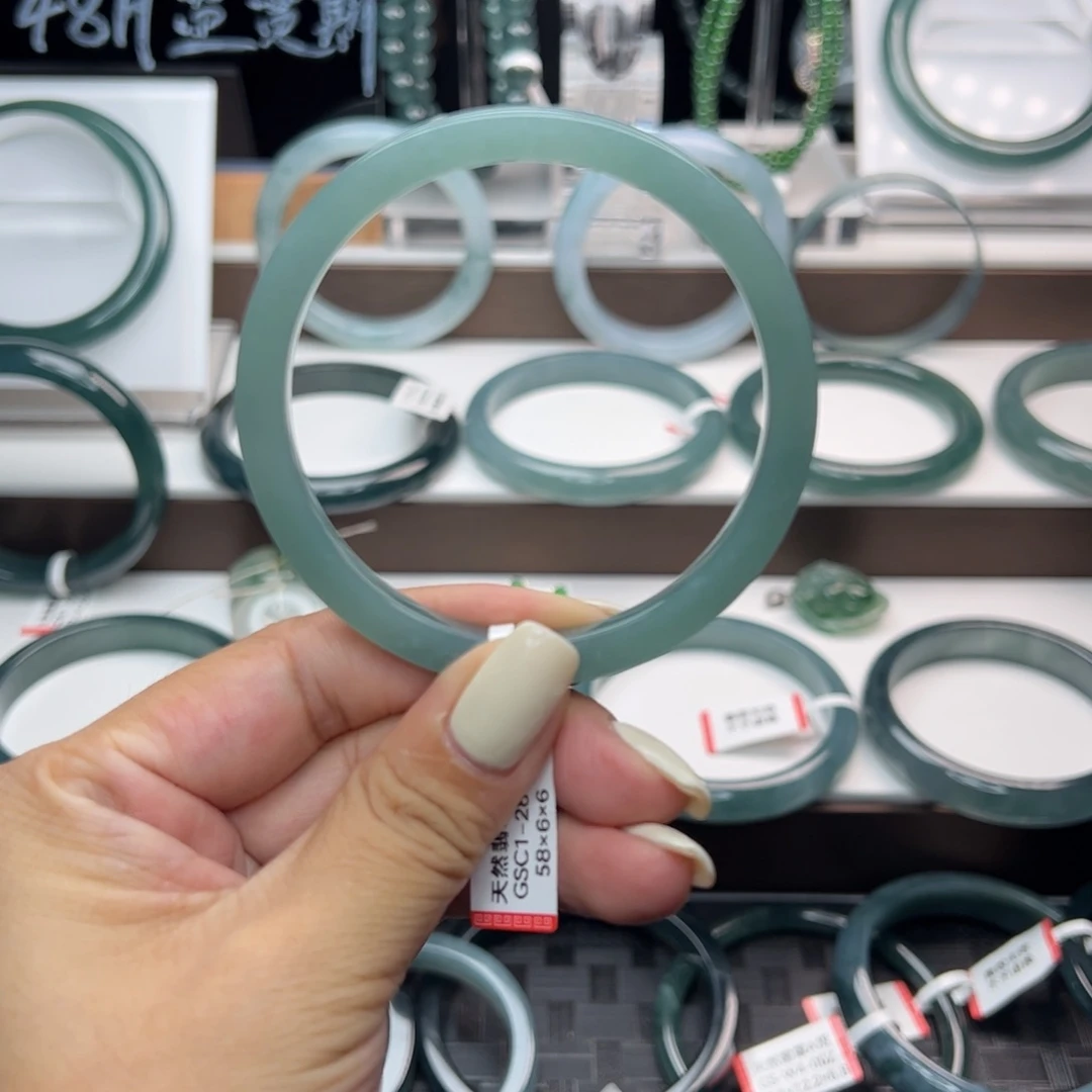 翡翠手镯未镶嵌翡翠（福利款不退不换）